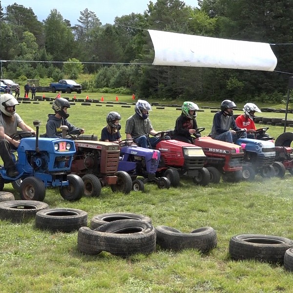 From 705Blackfly.com - Sprucedale Tractor Races