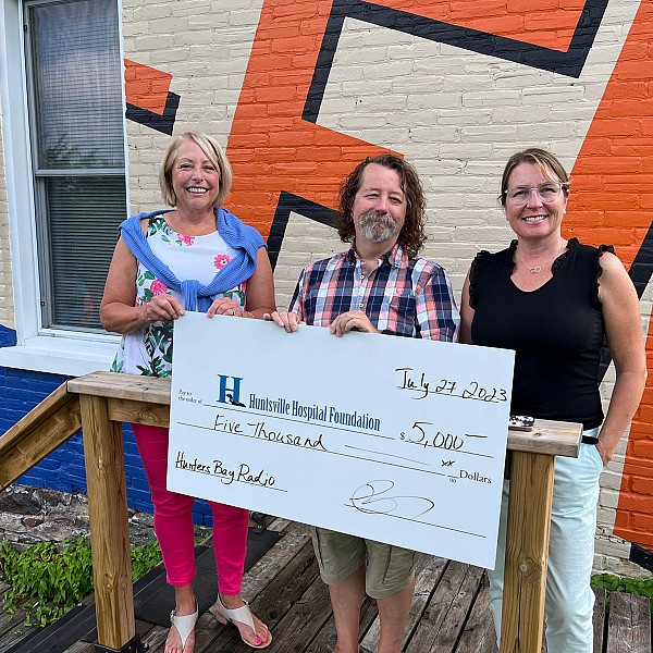 Hunters Bay Radio donates $5,000 to Huntsville Hospital Foundation