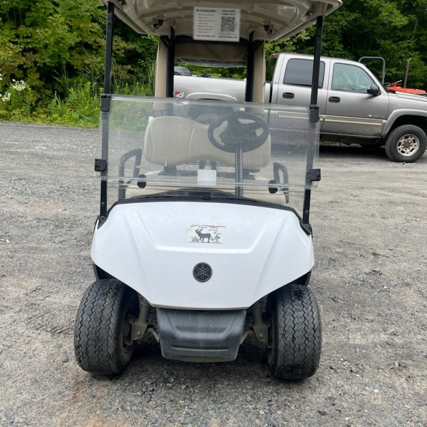 Thieves steal eight golf carts