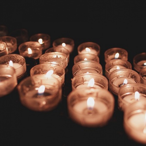 YWCA holds candlelight vigil to honour and remember women and girls murdered in 2022